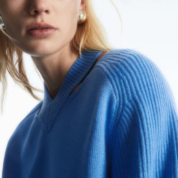 COS Blue V-Neck Sweater - Picture 3 of 6